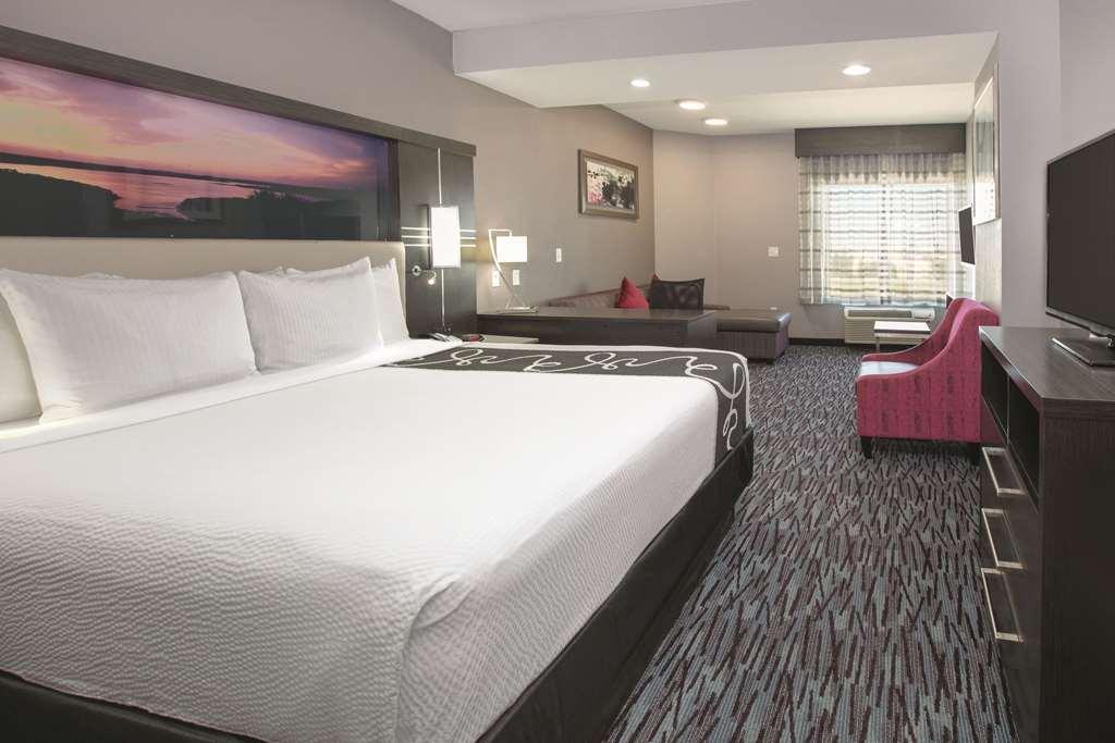 Hotel La Quinta By Wyndham Amarillo Airport Habitación foto