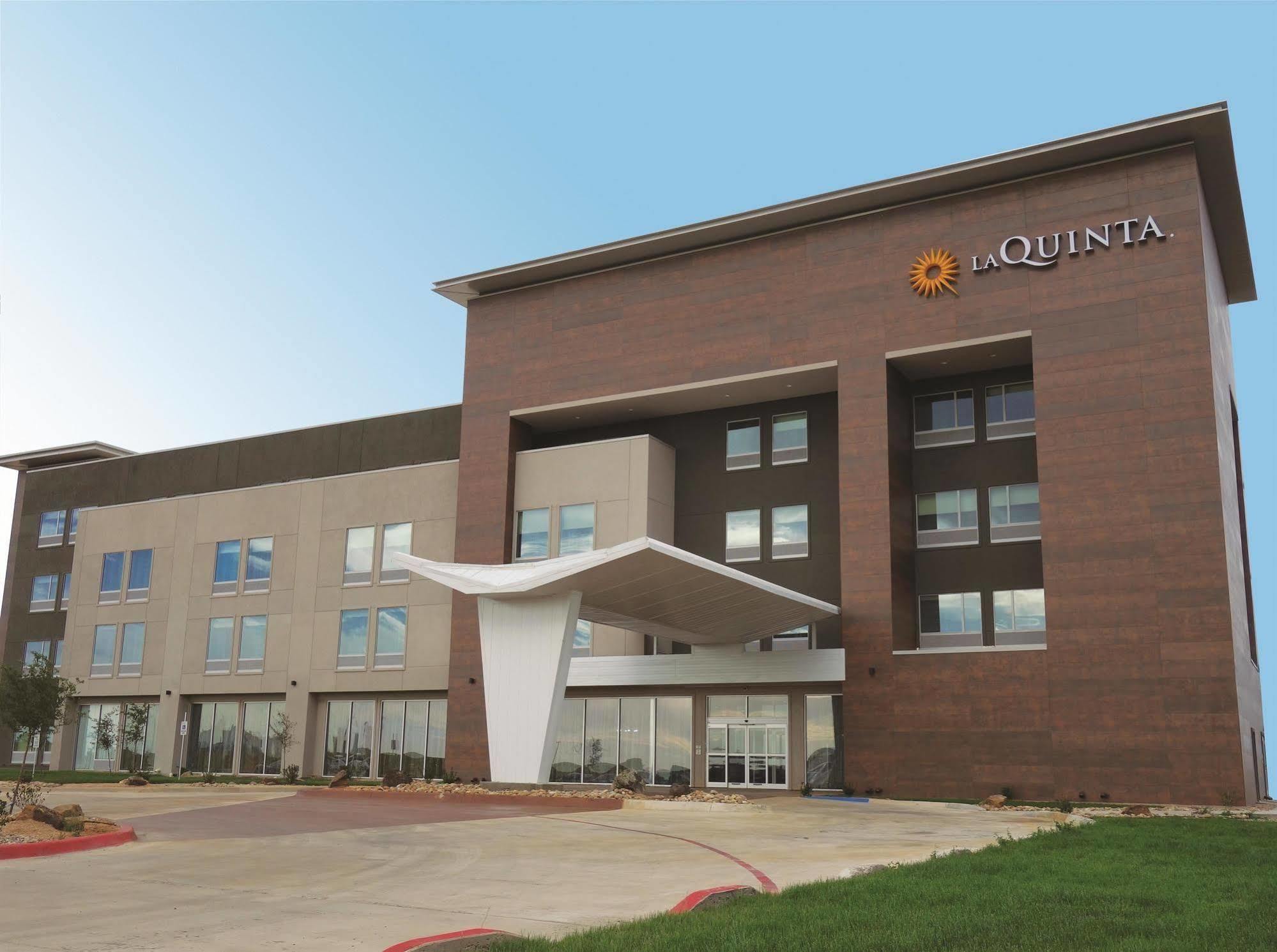 Hotel La Quinta By Wyndham Amarillo Airport Exterior foto